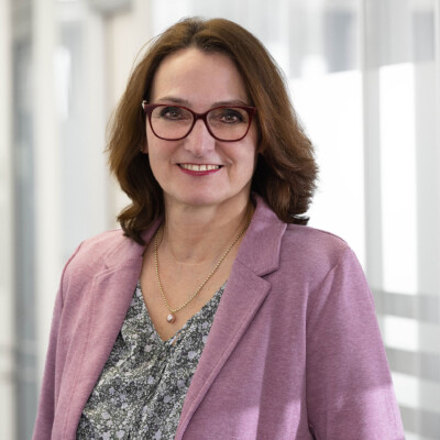  Bettina Müller